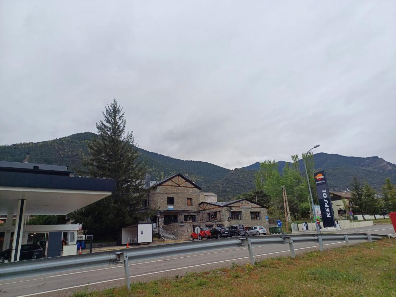 Apartamento Pico De Alba - Jacetania Villanúa Eksteriør billede