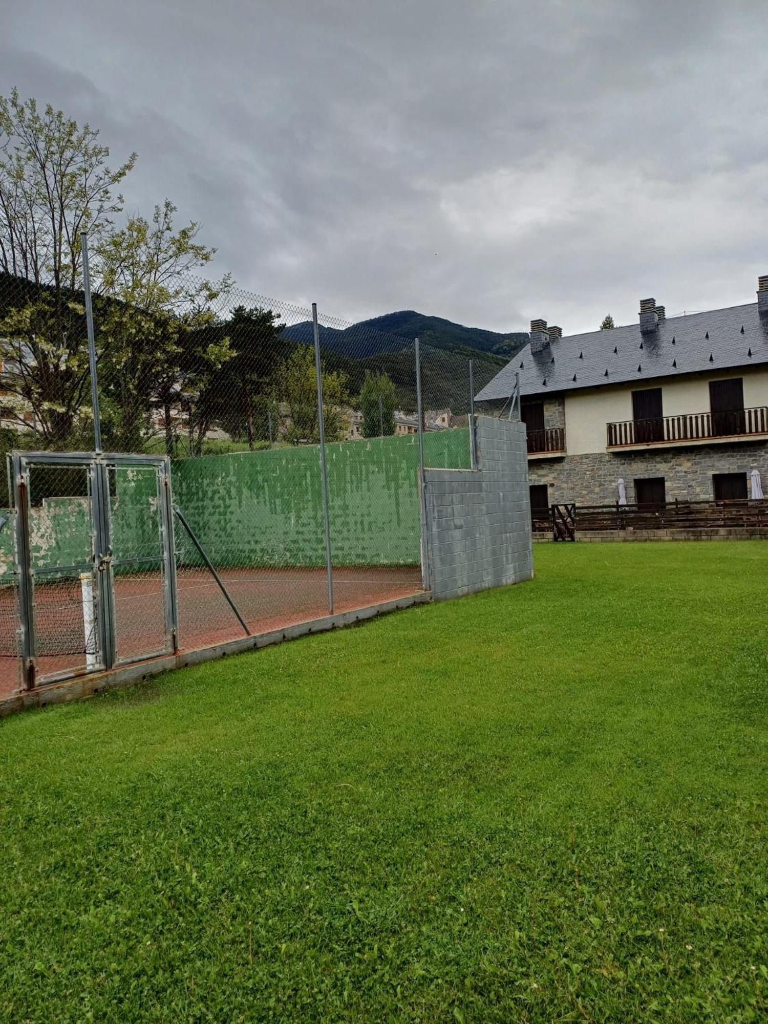 Apartamento Pico De Alba - Jacetania Villanúa Eksteriør billede