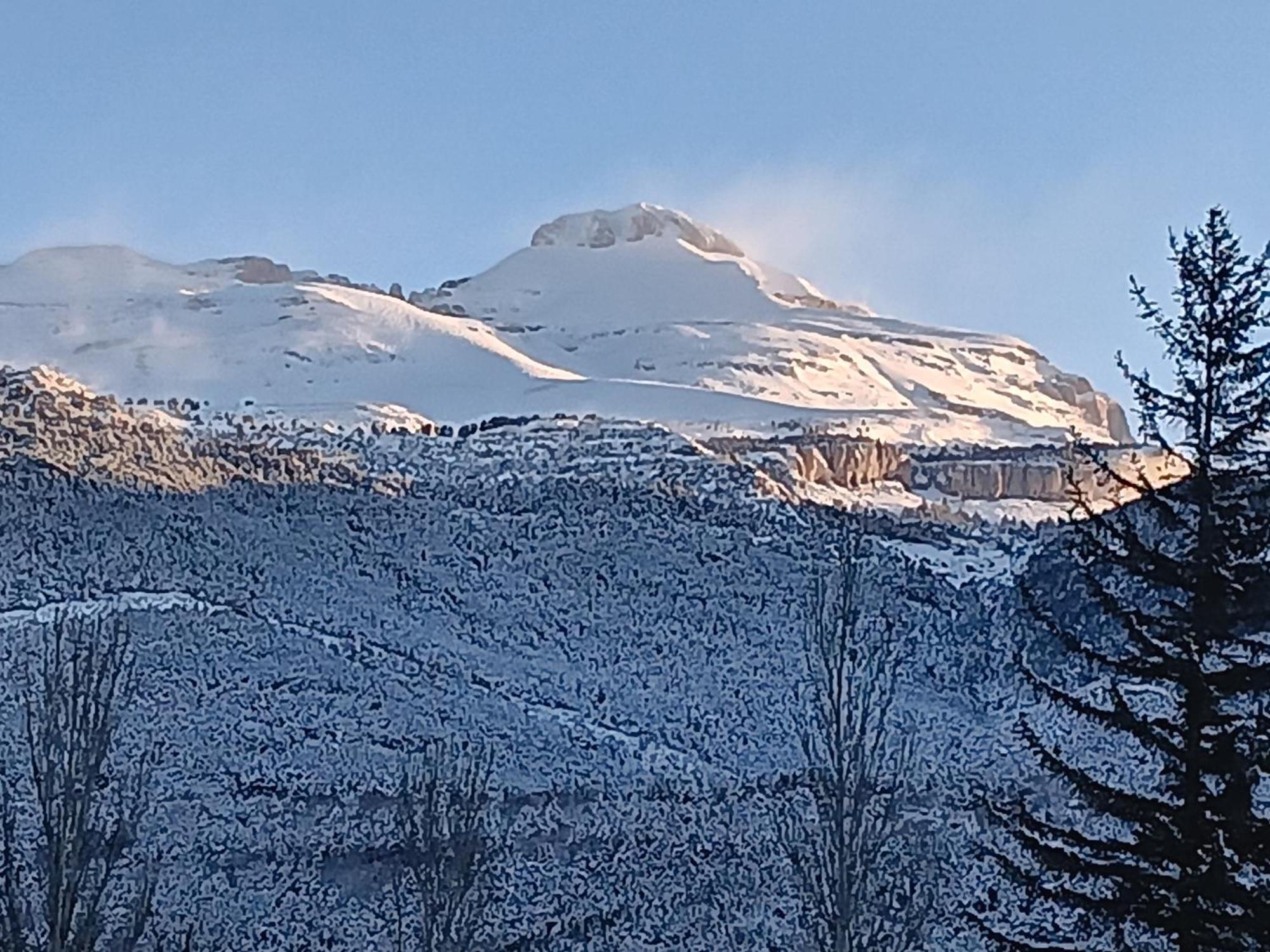 Apartamento Pico De Alba - Jacetania Villanúa Eksteriør billede